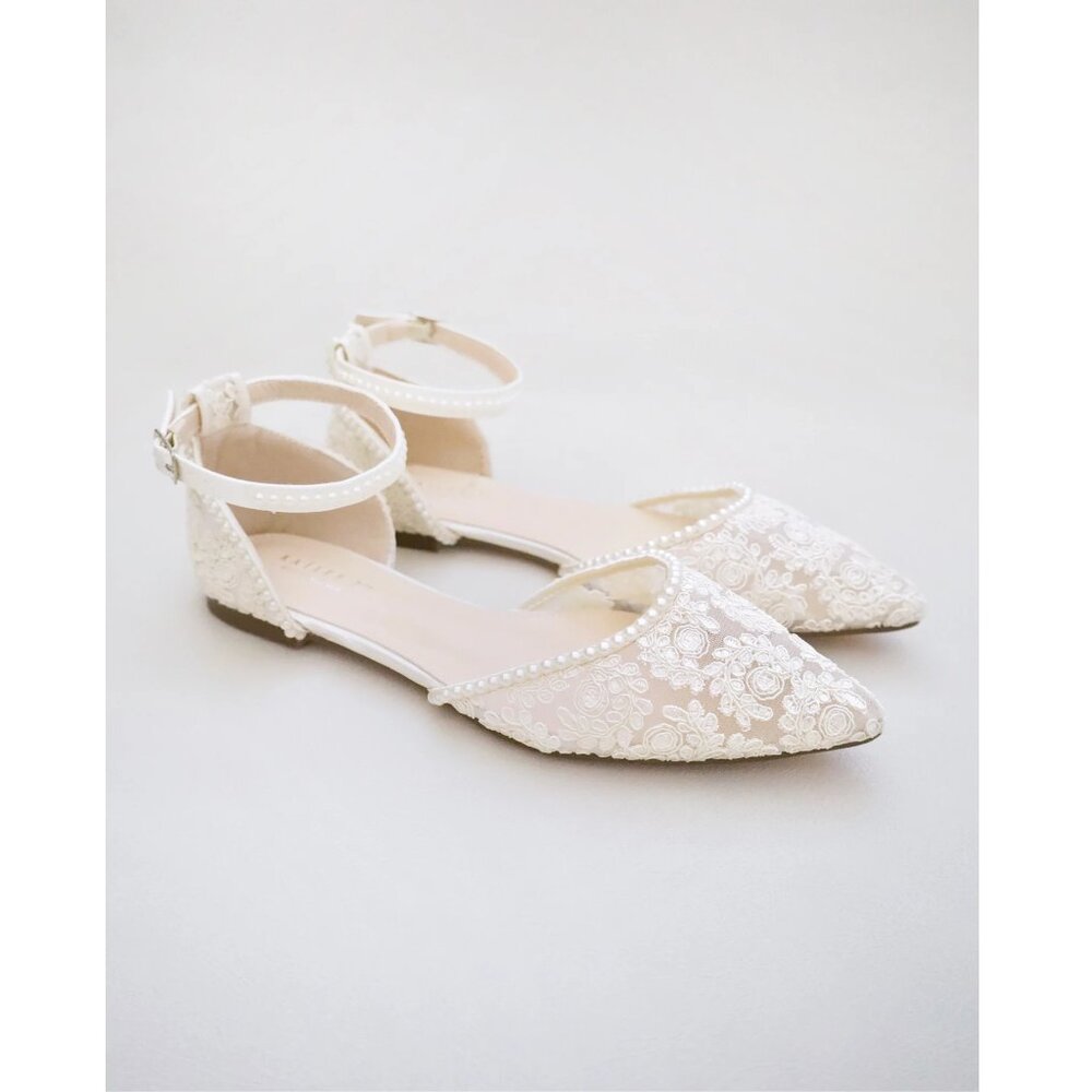 Kailee P White Crochet Lace Pointy Toe Flats with Mini Pearls Size 5.5
